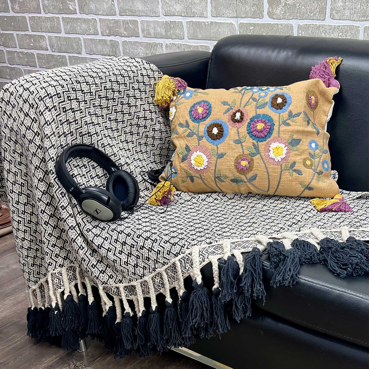 Black & White Cotton Throw 60 inches x 50 inches