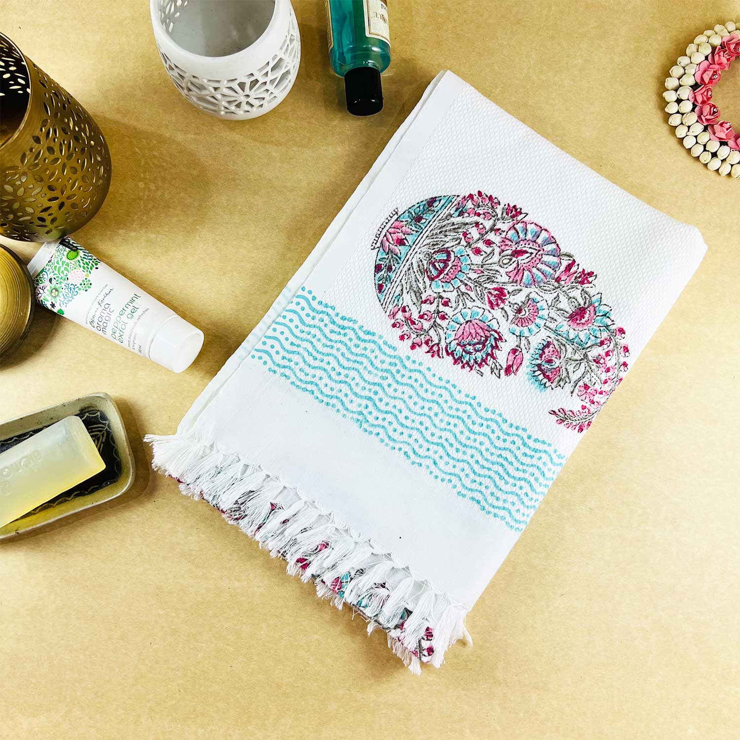 Paisely Colorful Floral Printed Towel 60x30 Inches