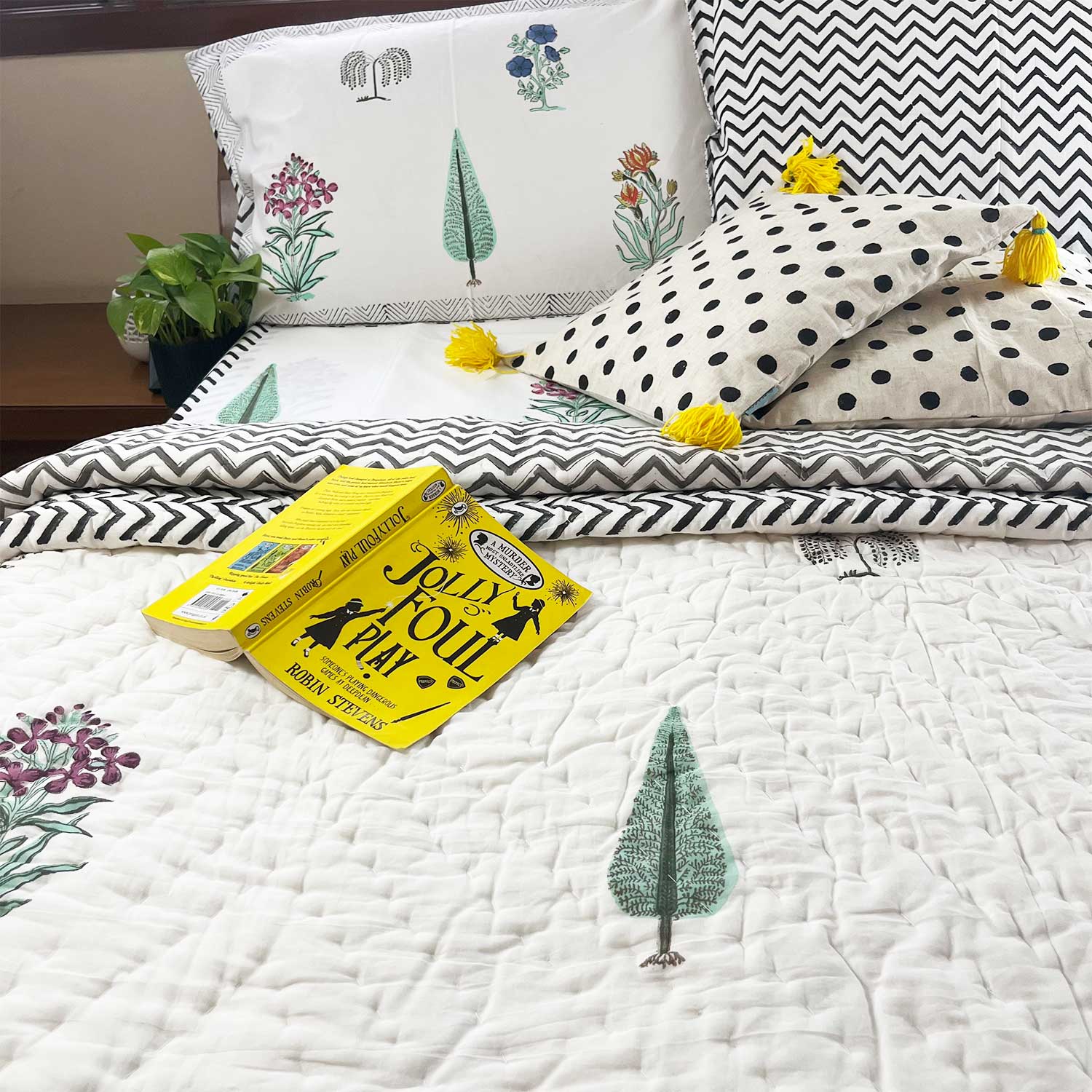 White with Black Border Soft Cotton Floral Printed Quilt - 60 inches x 90 inches