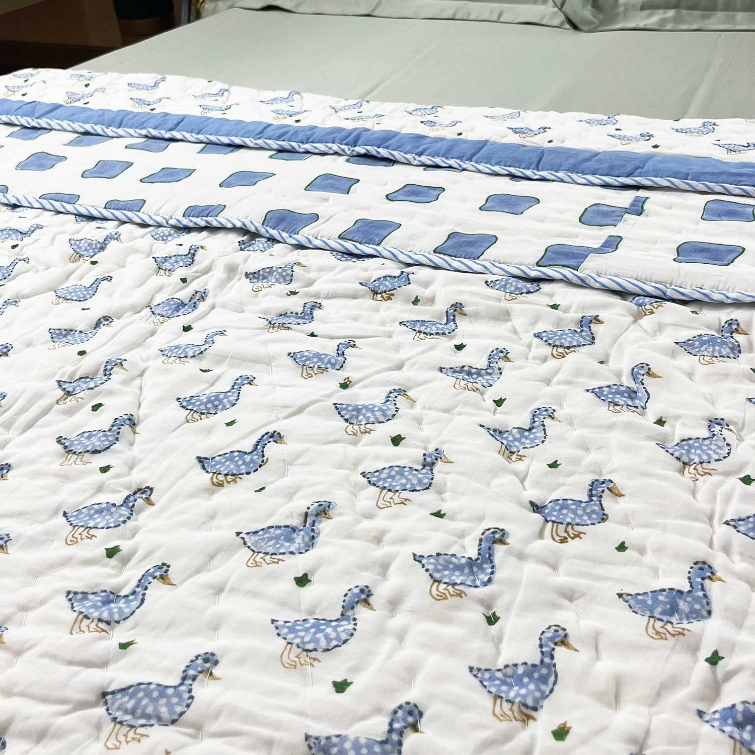 Blue & White Soft Cotton Printed Quilt - 40 inches x 60 inches