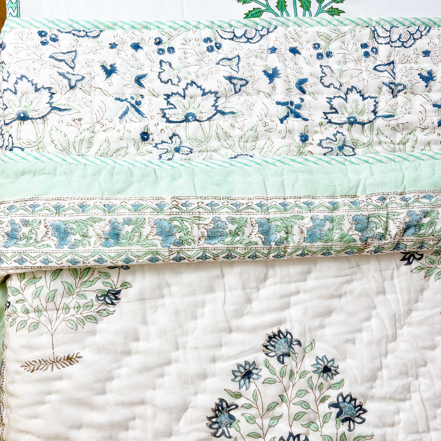 Green & White Soft Cotton Printed Quilt - 90 inches x 100 inches