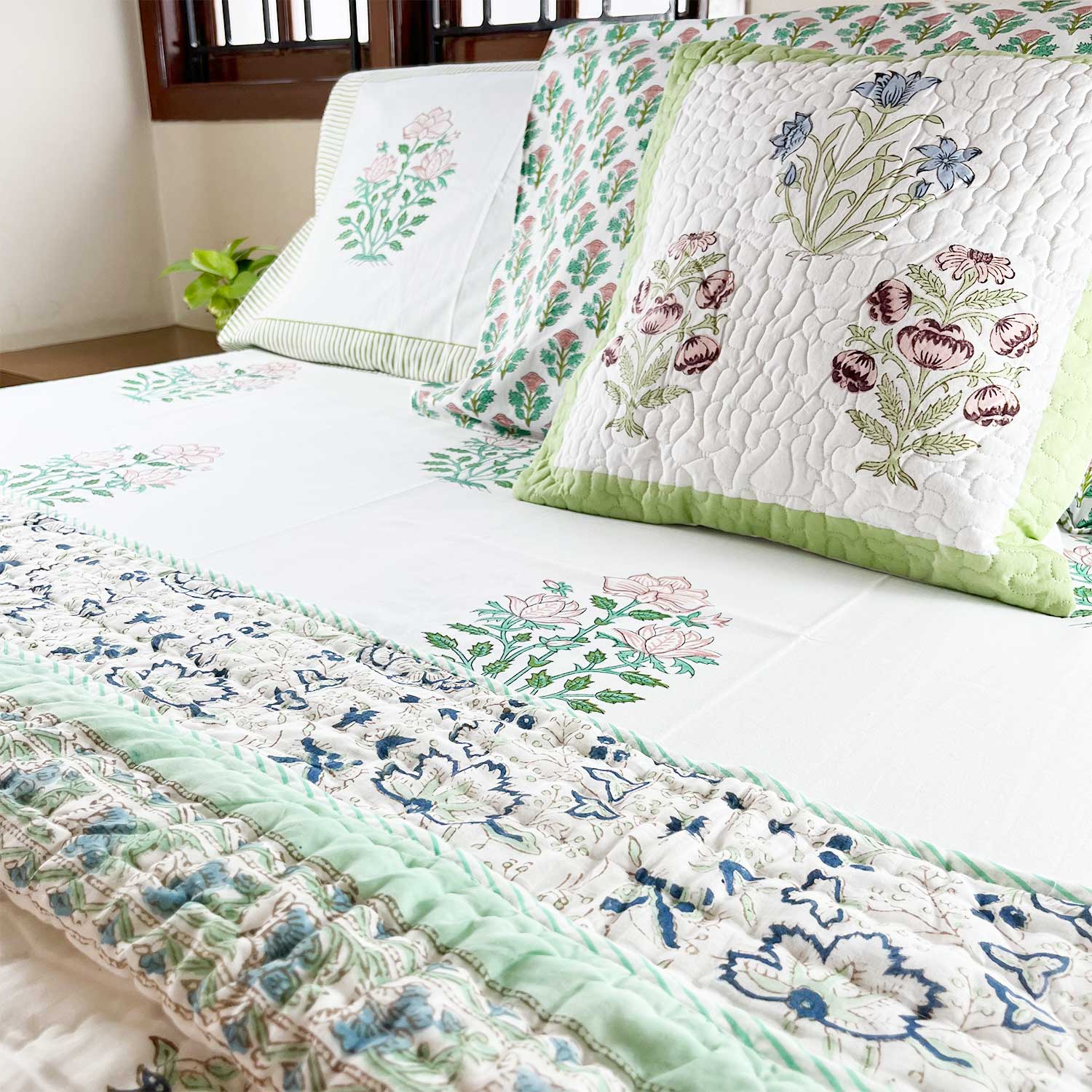 Green & White Soft Cotton Printed Quilt - 90 inches x 100 inches