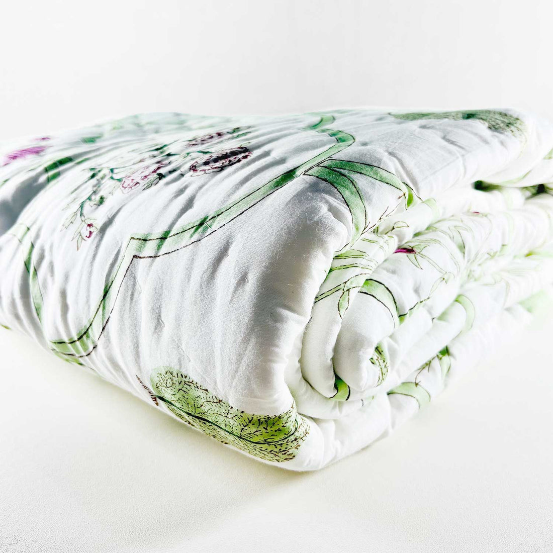 Cosy Wine Floral Single Quilt  60x90 Inches