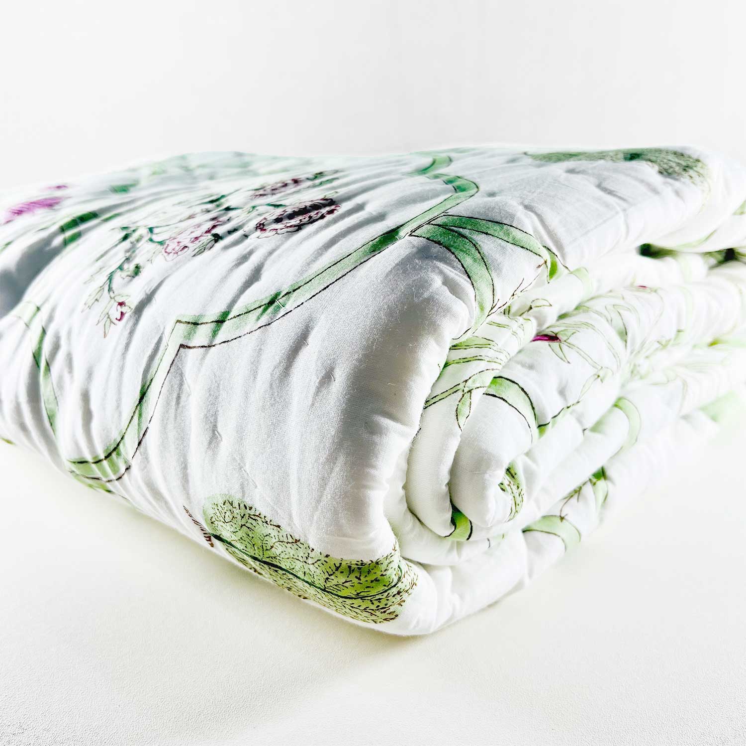 Cosy Wine Floral Single Quilt  60x90 Inches