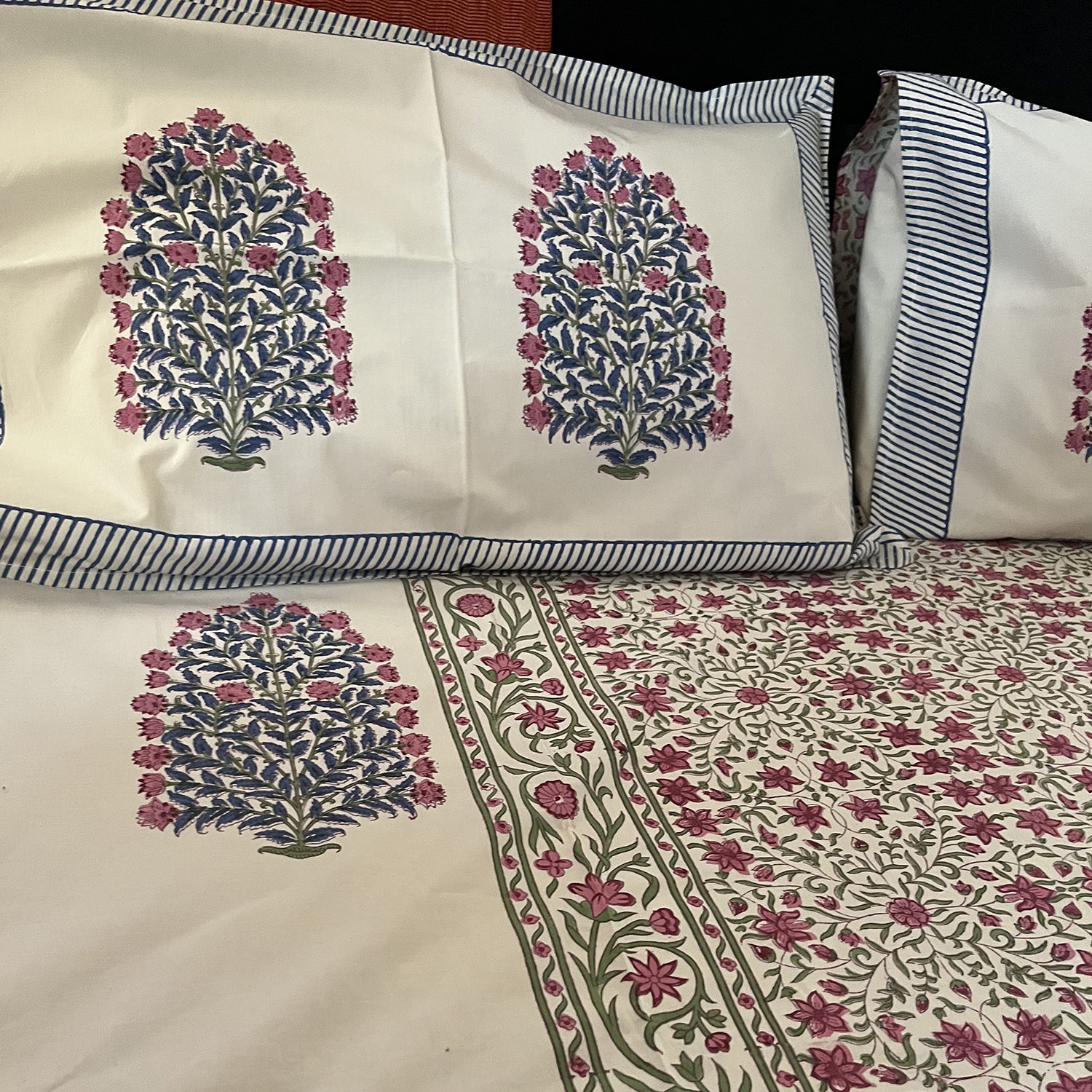 Blooming Bouquet White with Blue & Pink Motif Block Printed 100% Cotton Bedsheet With 2 Pillow Covers