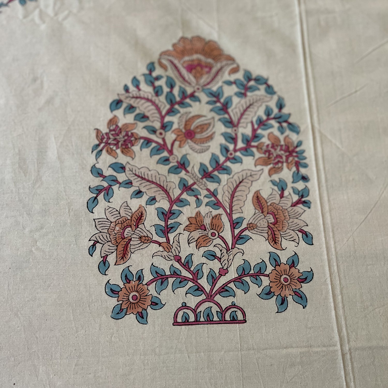 Spring Evening White Block Printed 100% Cotton Bedsheet With 2 Pillow Covers