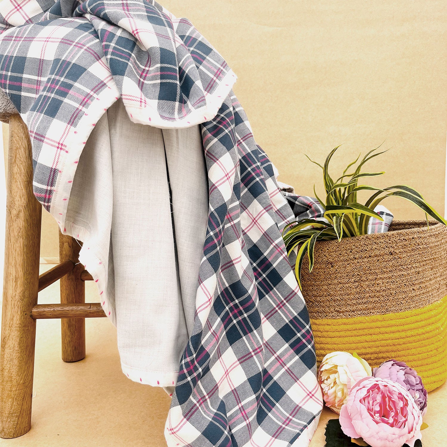 Pure Cotton Classy Dual Chequer Single Blanket - 60 x 90 inches