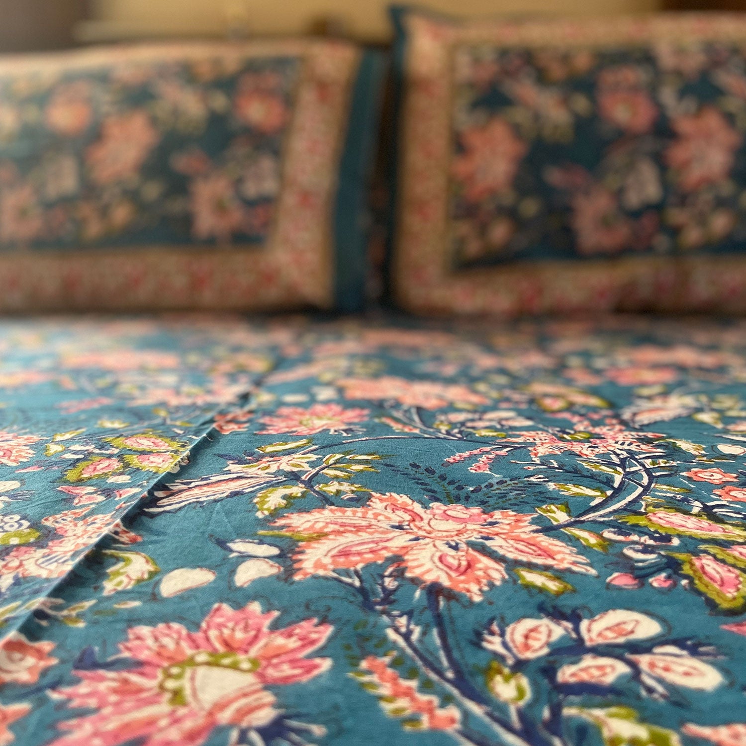 Jaal Blue Floral Block Printed 100 % Cotton Double Bedsheet Set With 2 Pillow Covers - 108 inches x 108 inches
